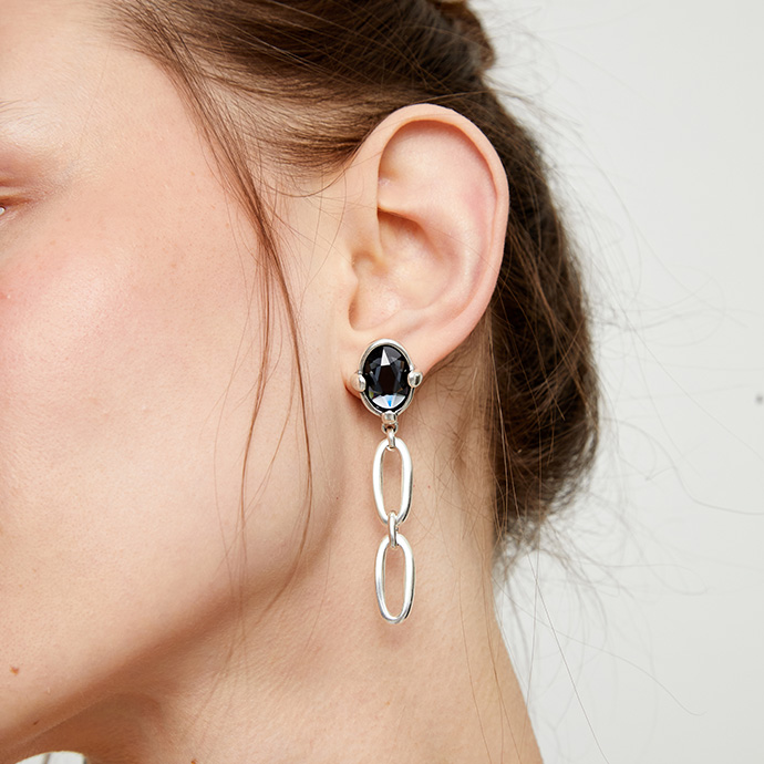 Купить Серьги-цепи Ser Deslumbrante с черным кристаллом, с серебром - Фото 3