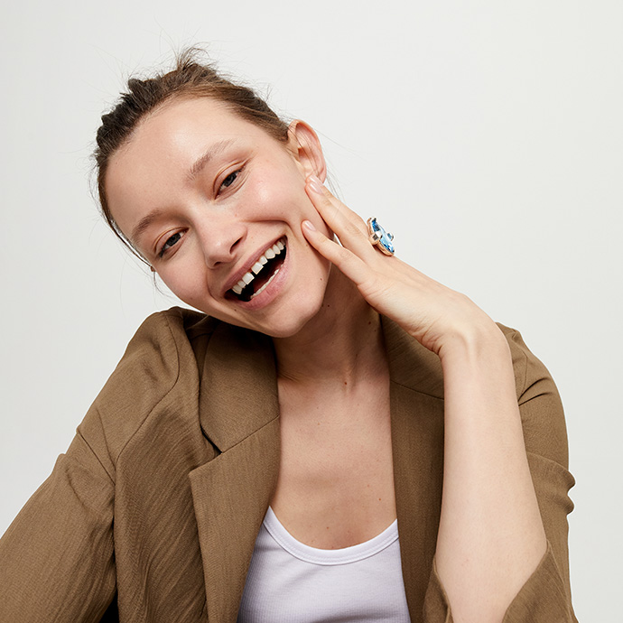 Купить Кольцо Ser Deslumbrante с круглым голубым кристаллом, с серебром - Фото 4