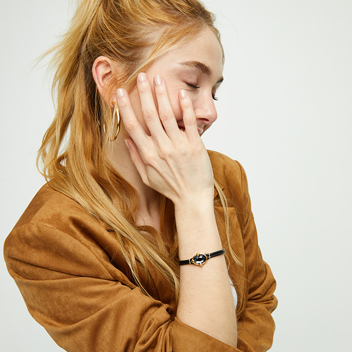 Купить Кожаный браслет Ser Deslumbrante с черным кристаллом, с золотом - Фото 5