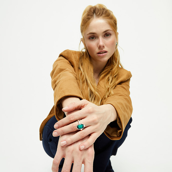 Купить Кольцо Ser Deslumbrante с овальным зеленым кристаллом, с серебром - Фото 4