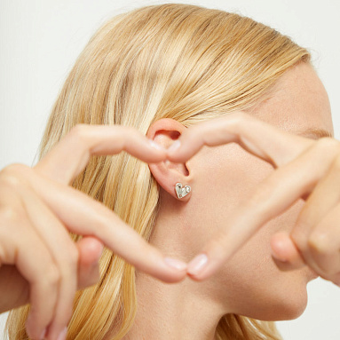 Купить Серьги-пусеты Сердце Beat, с серебром - Фото 8